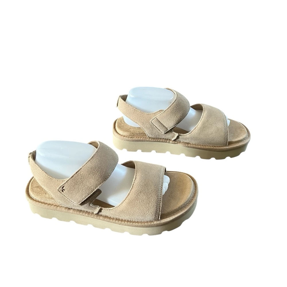 NWOT UGG By Koolaburra Women's
Tizz Sandal - Picture 11 of 14